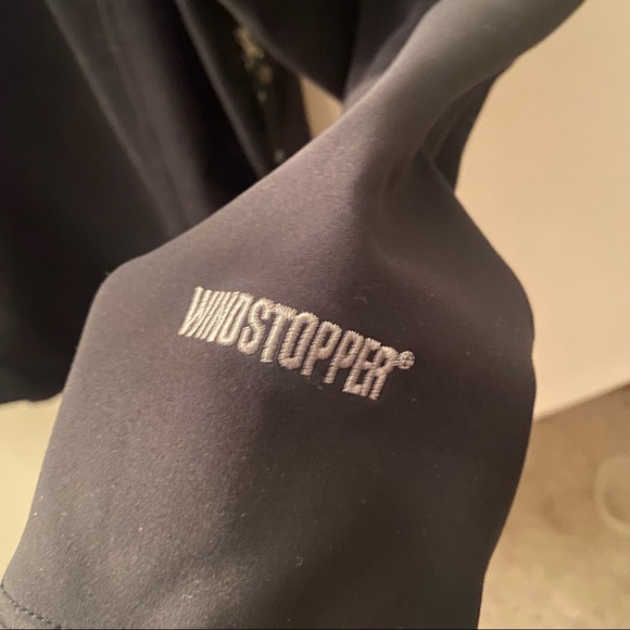 Mountain Hardware Gore Windstopper Fleece - Picture 4 of 5